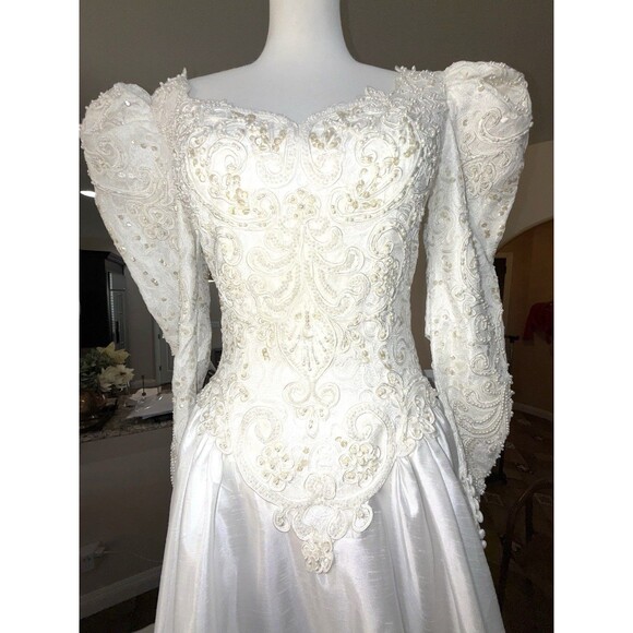 Rare NWT Vintage Wedding Dress Size 10 Beaded Lace Gown Cathedral Train 80s - Picture 13 of 16